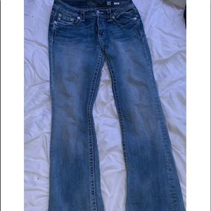 there is no stretch to them